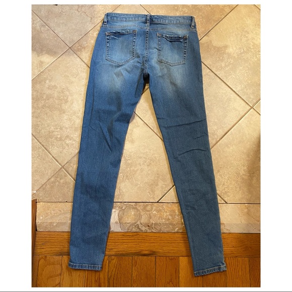 Light Wash Skinny Jeans - Picture 3 of 4